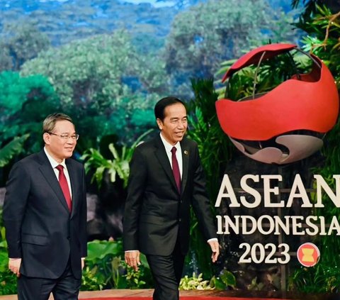 VIDEO: Sambutan Hangat Jokowi dan Megawati Ke PM China Li Qiang di Gala Diner KTT ASEAN