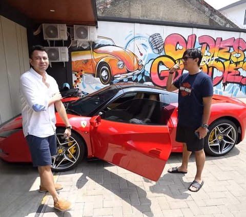 Gokil! Raffi Ahmad Pamer Ferarri Seharga Rp12 Miliar Milik Rayyanza ke Andre Taulany