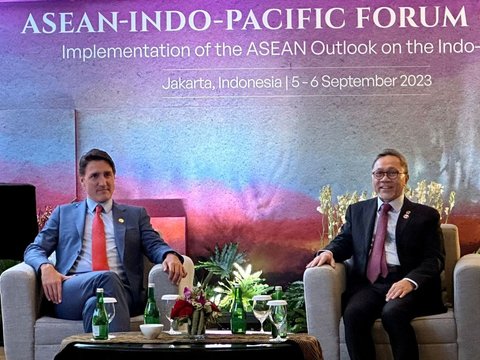 Mendag Zulhas Sambut & Lepas PM Kanada Justin Trudeau di AIPF 2023