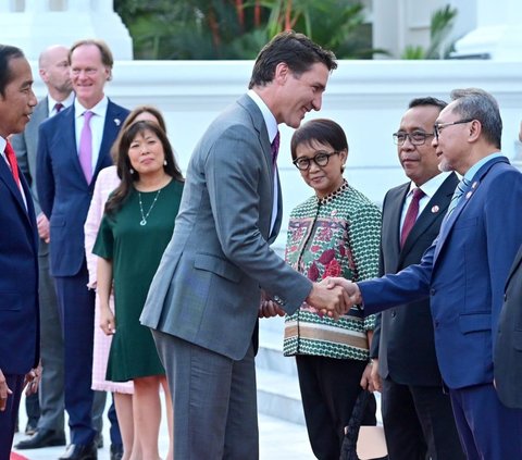 Mendag Zulhas Sambut & Lepas PM Kanada Justin Trudeau di AIPF 2023