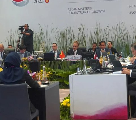 Mendag Zulhas Sambut & Lepas PM Kanada Justin Trudeau di AIPF 2023