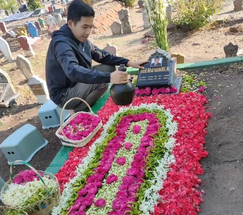 Sosok Jalaluddin Mannagalli Anak Gubernur Jatim yang Jarang Tersorot, Kini Maba di China