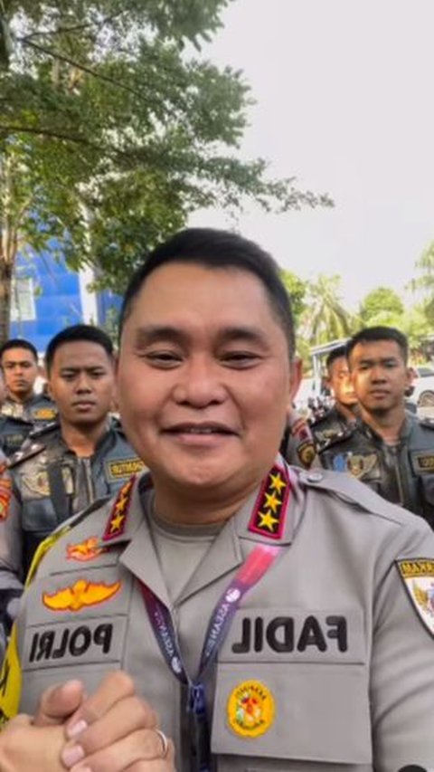 Momen Bintang 3 Polri Tepok Dada Aipda Ambarita lalu Diberi Wejangan, Anak Buah: Siap Jenderal!