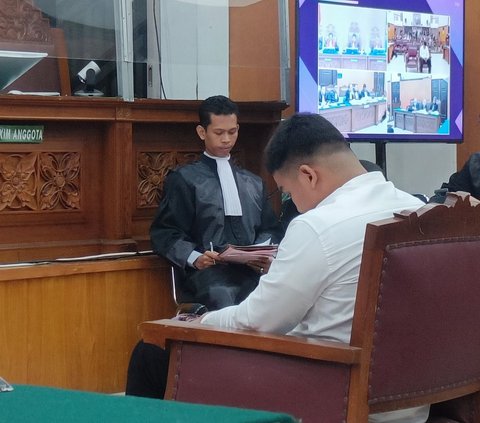 Wajah Tegang Shane Jelang Sidang Vonis Kasus Penganiayaan David