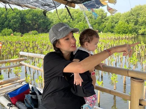 Potret Cantik Nadine Chandrawinata yang sedang Hamil Anak Kedua, Perut Makin Besar