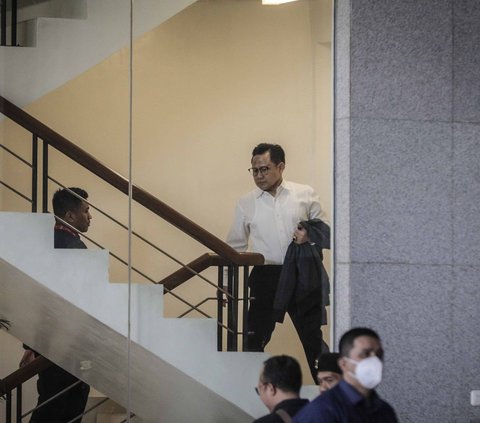 FOTO: Reaksi Wajah Cak Imin saat Tiba di KPK untuk Menjalani Pemeriksaan Terkait Dugaan Korupsi Sistem Proteksi TKI