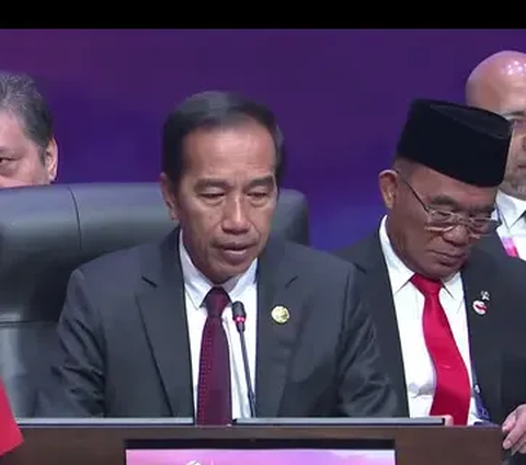 Jokowi Ingatkan Negara Asia Timur: Kita Semua  Bertanggung Jawab Tidak Ciptakan Perang Baru