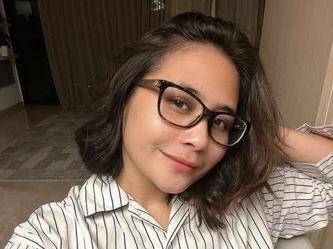 Makeup Bare Face to Full Glam, Prilly Latuconsina Always Looks Flawless