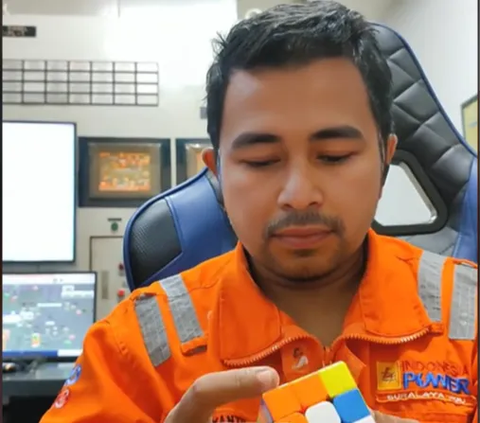 Heboh `Reza Arap` Becomes a Skilled Rubik's Cube Player as an Employee of a Power Plant, His Real Identity is Shocking