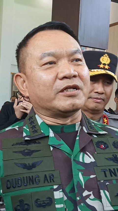 Jenderal Dudung Abdurachman soal Penanganan Karhutla: Sebelum Presiden Copot Lebih Baik Kasad Dulu yang Copot