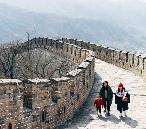 Terletak di daerah Youyu, Tembok Besar ke-32 adalah bagian dari Tembok Besar Dinasti Ming yang dikategorikan sebagai situs sejarah dan budaya yang dilindungi tingkat provinsi.