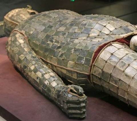 Orang China Kuno Dikubur dengan Pakaian Berlapis Giok dan Dijahit dengan Benang Emas, Ini Fungsinya