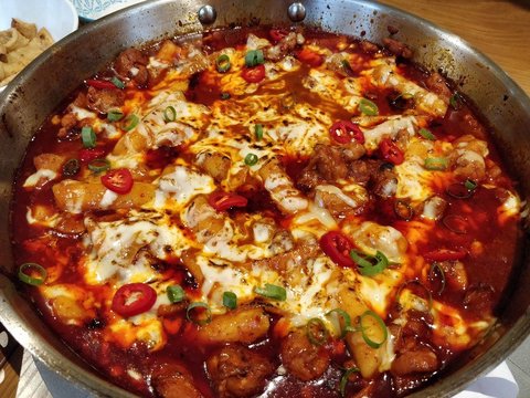 3. Resep Mozzarella Buldak (Ayam Goreng Mercon)