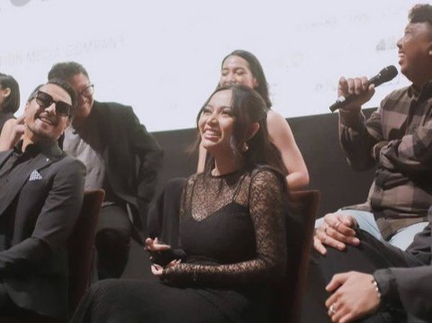 8 Foto Cantik Rachel Vennya di Gala Premiere Film Pertamanya, Sukses Menarik Perhatian