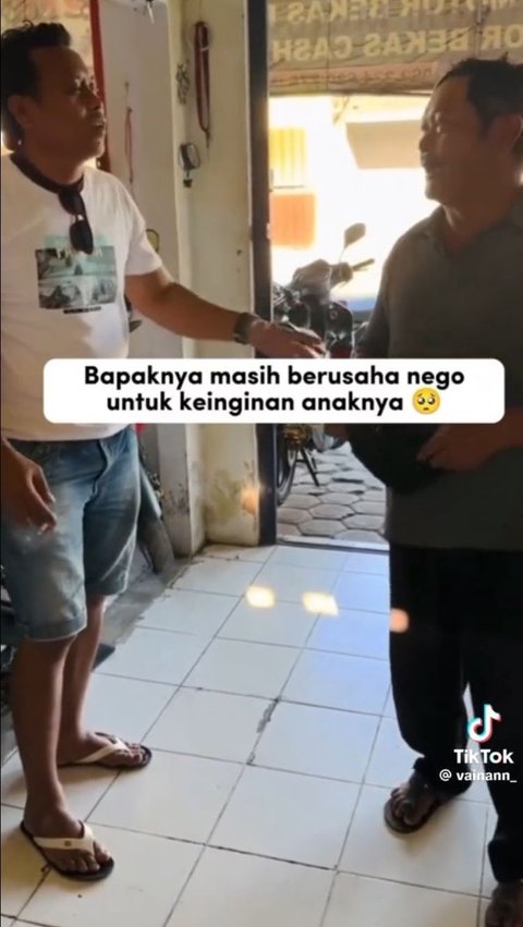 Viral Seorang Anak Laki-Laki Minta Motor Sport pada Bapaknya, Tuai Kritik Warganet