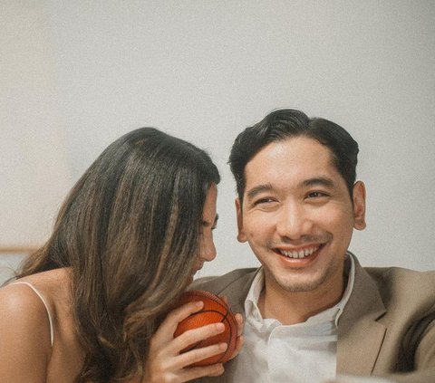 Segera Menikah, Intip Potret Prewedding Adinda Thomas dan Raka Akmal yang Curi Perhatian