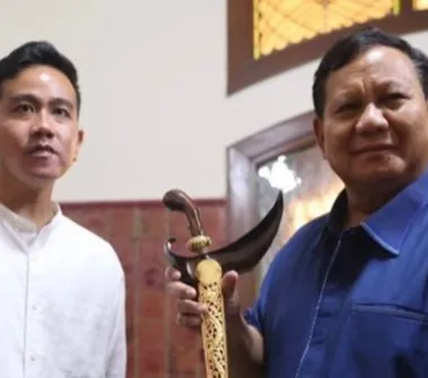 Muncul Baliho Prabowo dan Gibran di Kupang