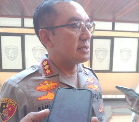 Bule Cekik dan Pukul Warga Bali Diduga karena Parkir, Polisi Kejar Pelaku