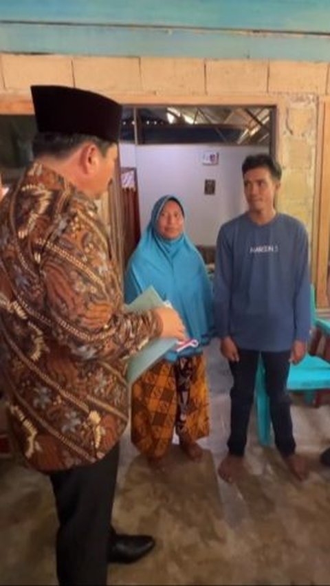 Mantan Panglima TNI Datang ke Rumah Warga yang Sederhana, Tiba-Tiba Puji Pasutri 'Mirip Romeo dan Juliet', Auto Bikin Salting