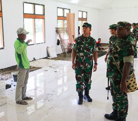 Jenderal TNI Bintang Satu Injak Tanah Wamena, Cek Kondisi AIr Bersih Warga