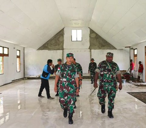 Jenderal TNI Bintang Satu Injak Tanah Wamena, Cek Kondisi AIr Bersih Warga