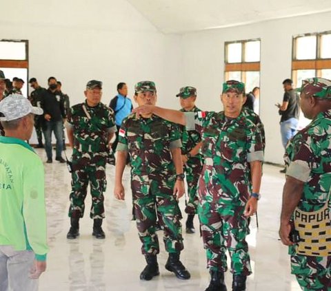 Jenderal TNI Bintang Satu Injak Tanah Wamena, Cek Kondisi AIr Bersih Warga