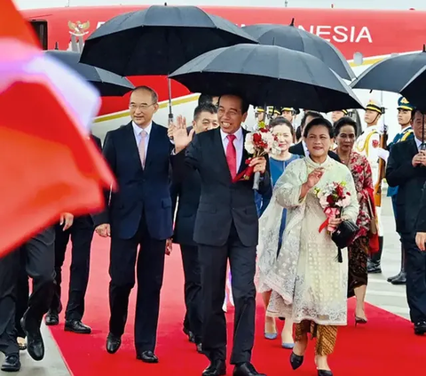 "Di bawah kepemimpinan strategis Presiden Xi Jinping dan Bapak Presiden, hubungan China dengan pemerintah Indonesia menjaga kecenderungan perkembangan yang cukup positif," ungkap Li Qiang.<br>