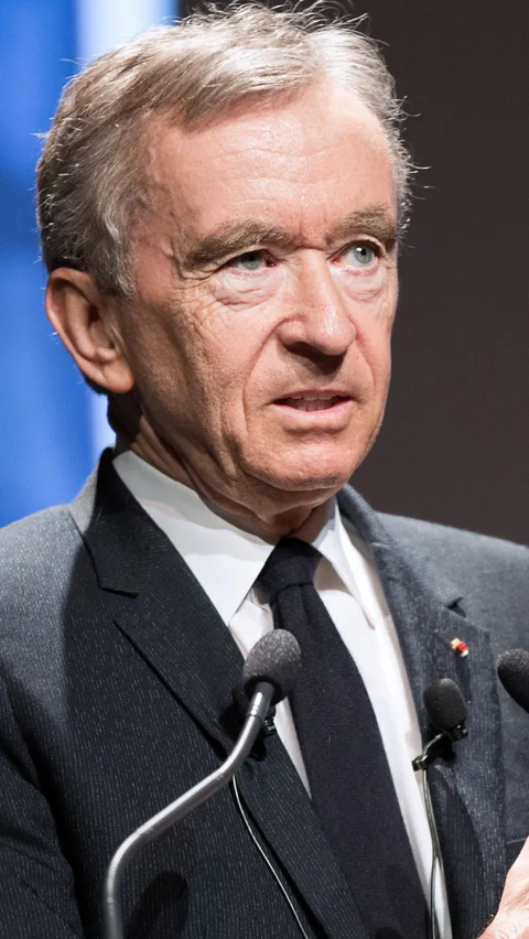 <b>2. Bernard Arnault</b>