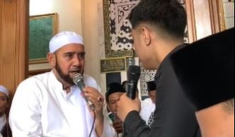 Pacar Cowok Putuskan Jadi Mualaf, Dipimpin Langsung oleh Habib Syech