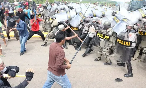 Bawa Batu dan Senjata Tajam, Alasan Polisi Tangkap 8 Warga Terkait Kerusuhan di Rempang