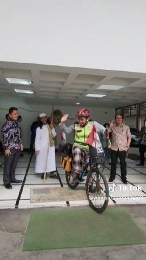 Kisah Yunus Gowes Sepeda Pulang Pergi Malang ke Mekkah Demi Menunaikan Haji