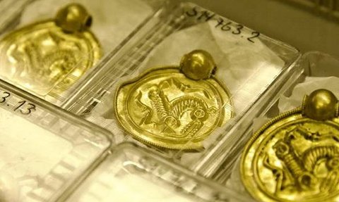 Harta Karun Emas Terbesar Ditemukan di Norwegia, Isinya Cincin Sampai Liontin