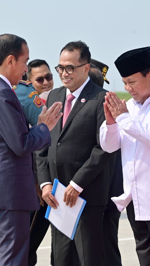 Kompak, Tiga Jenderal Antar Presiden Jokowi Terbang ke India<br>