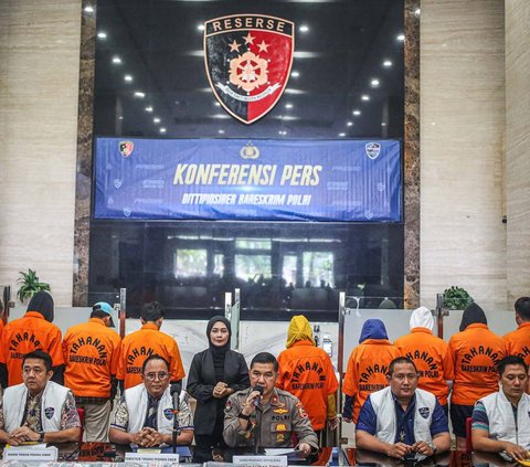 FOTO: Tampang 11 Orang Sindikat Judi Online Auto88 yang Dibekuk Bareskrim Polri di Bali