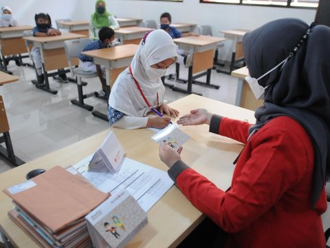 Tingkatkan Literasi Keuangan Pemuda, OJK Gelar Edukasi di UIN Raden Mas Said Solo