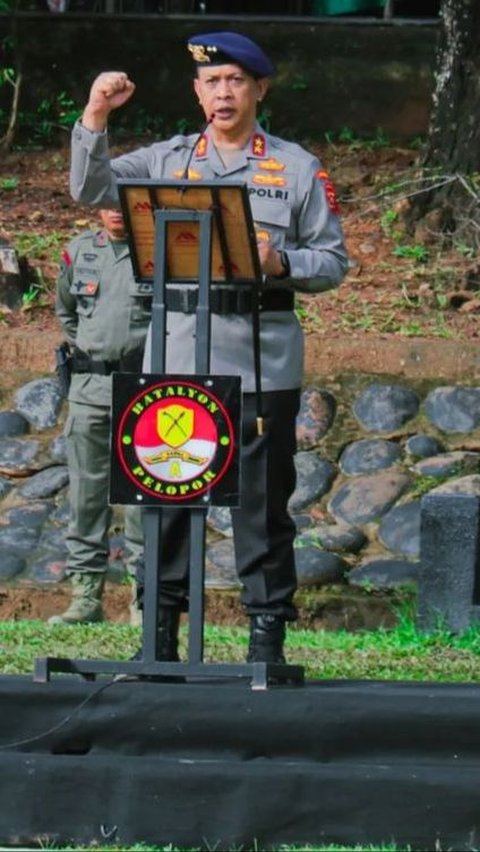 Irjen Rachmad Wibowo Ungkap Alasan 26 Pelaku Bakar Hutan dan Lahan di Sumsel: Cara Berkebun Murah dan Cepat<br>