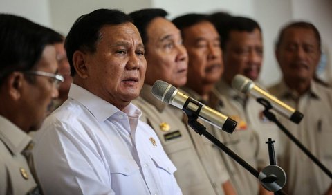 Jenderal TNI (Purn) AM Hendropriyono menanggapi informasi yang beredar dirinya dianggap Bacapres dari Koalisi Indonesia Maju (KIM) Prabowo Subianto, karena menghadiri suatu acara.