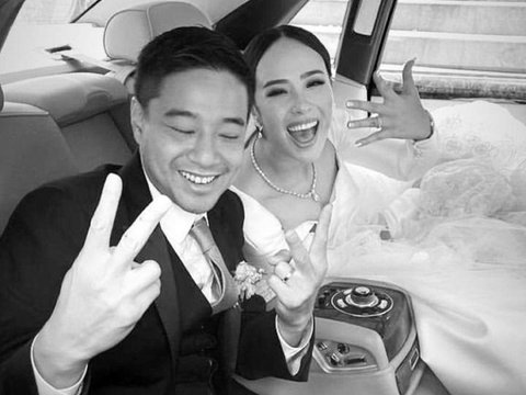 Tak Umbar Hubungan Asmara, Ini Potret Pernikahan Pamela Bowie yang Dipersunting Pengusaha