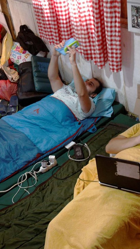 FOTO: Semangat Warga Montenegro Berlomba Jadi Orang Paling Malas, Sehari-hari Cuma Rebahan dan HP-an