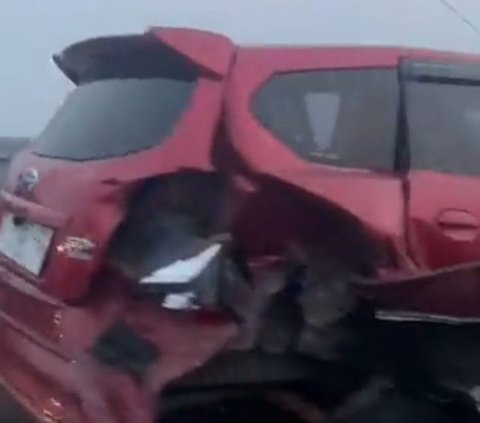 Kecelakaan Beruntun di Tol MBZ, Penyebabnya Mobil Anggota TNI Lawan Arah