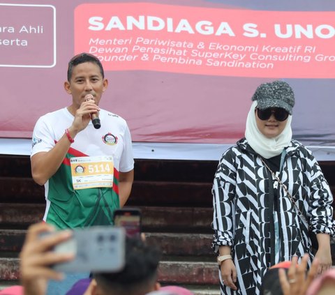 Harga Beras Naik, Sandiaga Uno Gelar Sembako Murah di Padang