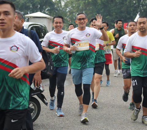 Harga Beras Naik, Sandiaga Uno Gelar Sembako Murah di Padang