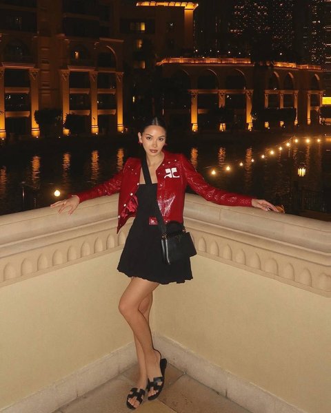 8 Photos of Alyssa Daguise's Romance with Her Boyfriend on a Holiday in Dubai