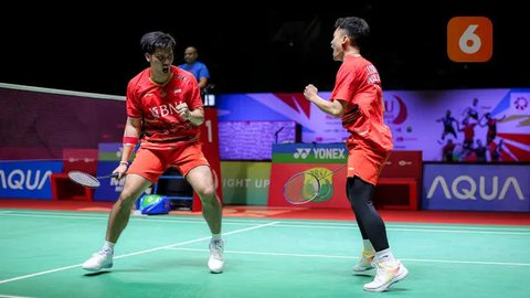 FOTO: Keharuan Daniel Martin Jadi Juara Indonesia Masters 2024 Bersama Leo Carnando Usai Tekuk Pasangan Denmark