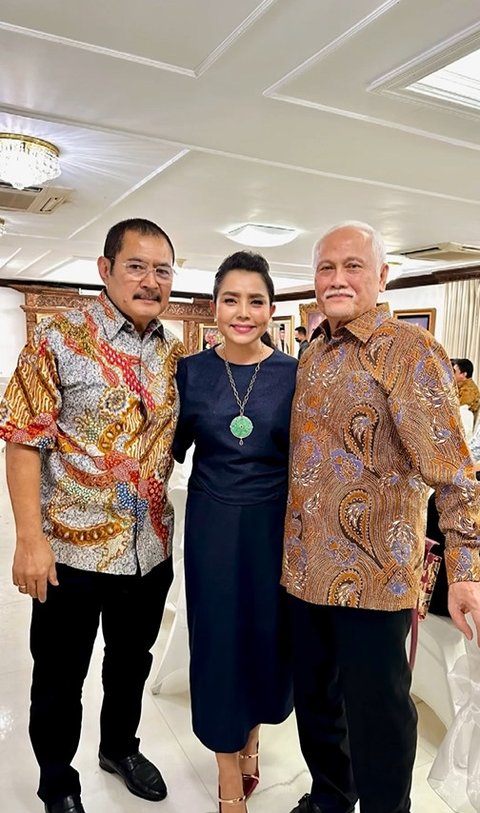 Potret Cantik & Elegan Mayangsari Hadiri Ultah Tutut Soeharto, Akrab Banget sama Keluarga Cendana