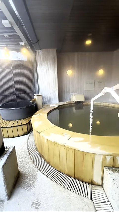 Mandi di Onsen