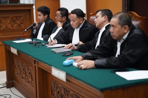 Telah Memiliki Kantor Hukum Pribadi