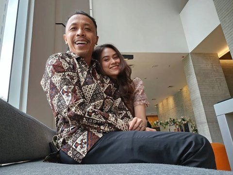 Dikenal Adem Ayem, Begini Perjalanan Cinta Furry Setya dan Dwinda Ratna yang Telah Resmi Bercerai