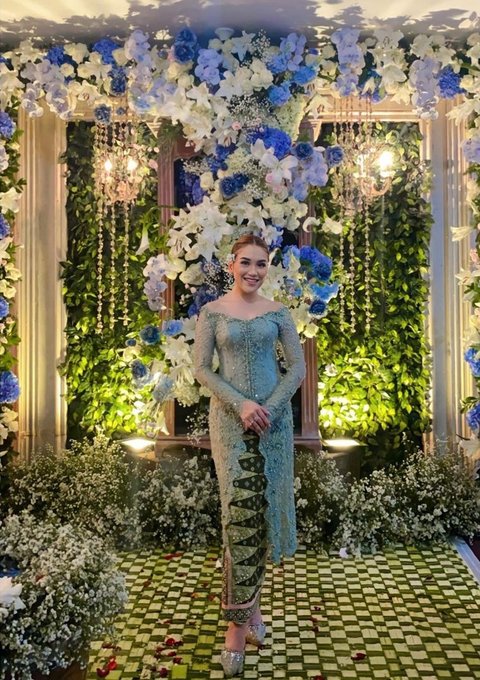 Calon Ibu Persit, ini Deretan Foto-foto Cantik Ayu Ting-Ting dalam Balutan Busana Kebaya