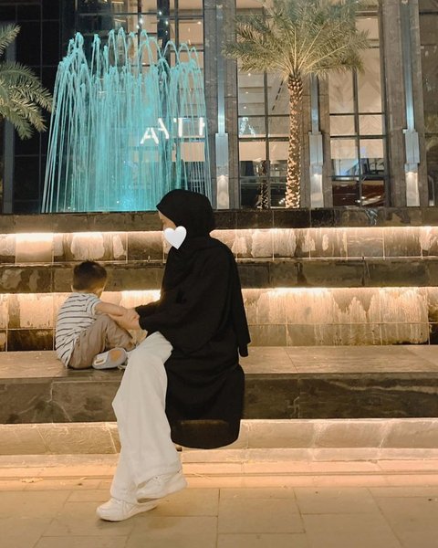 Potret Terbaru Nadya Mustika yang Makin Cantik dan Bahagia, Diduga Sedang Hamil Anak Bersama Iqbal Rosadi